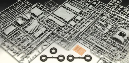 revell-03338 (2).jpg