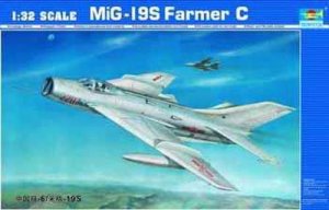Trumpeter 02207 - 1:32 MiG-19 S Farmer C
