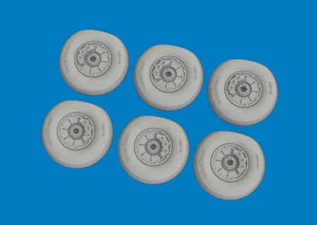 672393_Chinook HC.1 wheels_3.jpg