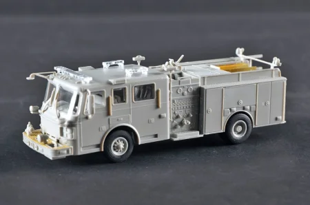 Trumpeter-07445-American-LaFrance-Eagle-Fire-Pumper (21).jpg