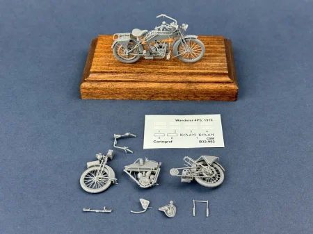 CSM-B32002-wanderer-motorcycle (7).jpg