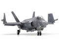 Tamiya-61127-F-35-Lightning-II (4).jpg