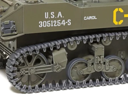 Tamiya-32606-M5A1-Stuart (5).jpg