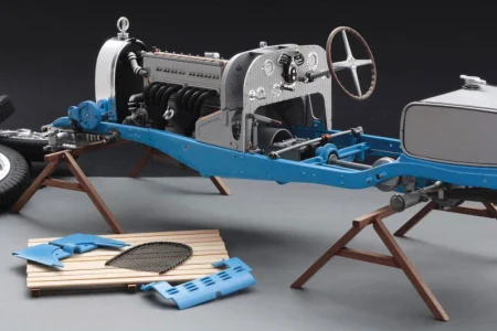 Italeri-4716-Bugatti-35B (16).jpg