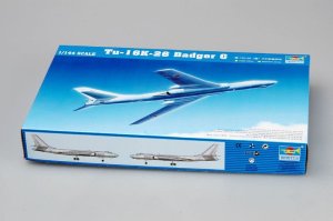 Trumpeter 03907 - 1:144 Tu-16k-26 Badger G