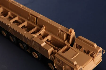 Hobby-Boss-82963 (10).jpg