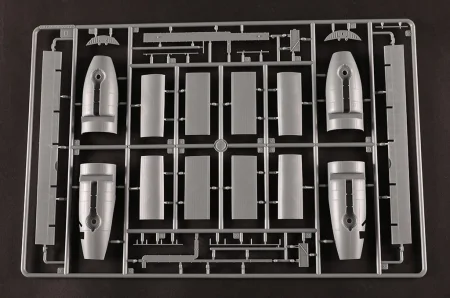 Hobby-Boss-81775-B-24D-Liberator (12).jpg