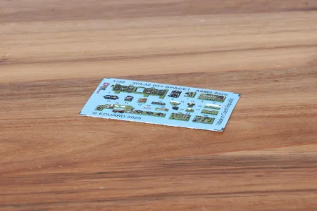 3dl32031_01.jpg