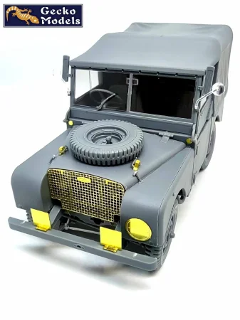 Gecko-35GM0062-British-FV18001 (8).jpg