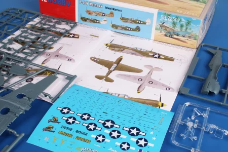 special-hobby-72502-p-40n-warhawk_result (4).jpg