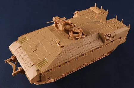 Hobby-Boss-84525-Namer-2 (4).jpg