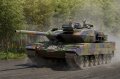 Trumpeter-00966-Leopard-2A6 (19).jpg