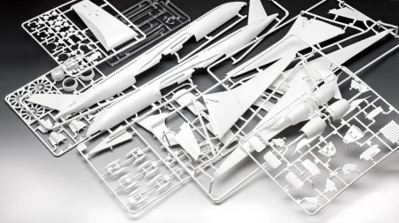 Revell-03773-Airbus-A350 (3).jpg