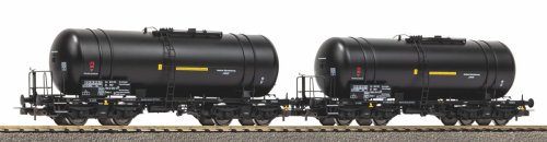 Go to product Piko 28311 H0 - Set of 2 tank cars type 406Ra, PKP, ep.IV
