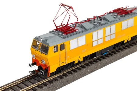 piko-97526-lokomotywa-104E-ep09-001-pkp-1.jpg