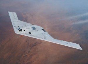 AMP 144015 - 1:144 Northrop Grumman B-21 Raider