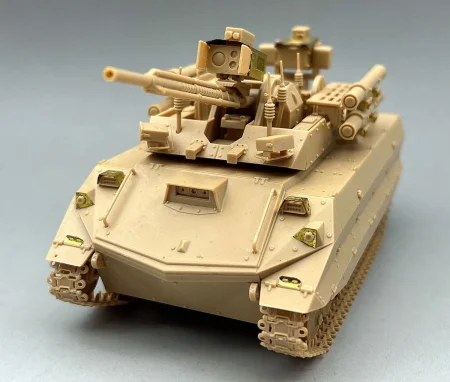Amusing-Hobby-35A073-uran-9 (4).jpg