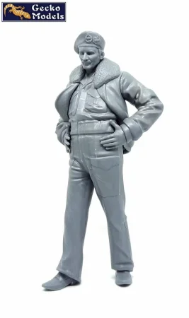 Gecko-Models-16GM0025 -Monty-Bernard-Montgomery (4).jpg