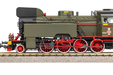 piko-50760-lokomotywa-parowa-tkt48-02.jpg