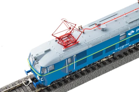piko-96345-Lokomotywa-elektryczna-ET22-PKP-Cargo-01.jpg