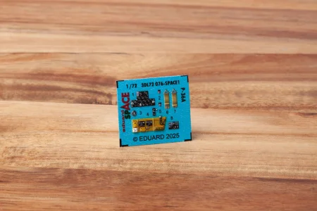 3dl72076_01.jpg