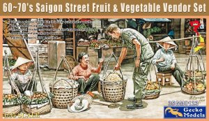 Gecko Models 35GM0123 - 1:35 60’ 70’s Saigon Street Fruit & Vegetable Vendor Set
