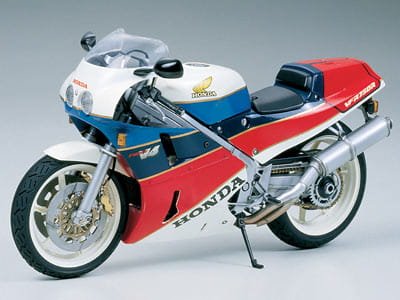 Go to product TAMIYA 14057 - 1:12 Honda VFR 750 R