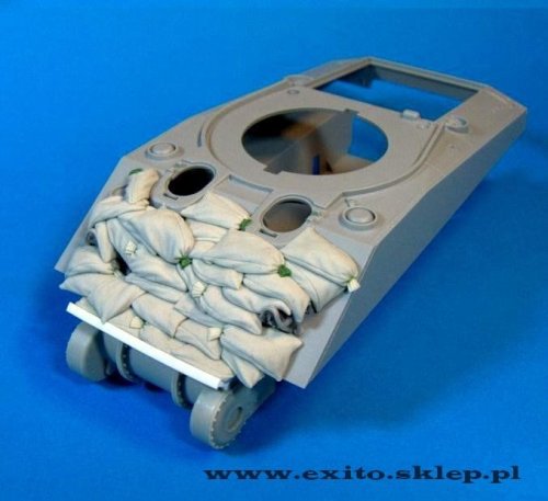 Go to product PANZERART 35172 - 1:35 Sand Armor for M4 Sherman Tanks (Early hull)