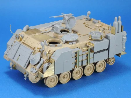 LF1333-7.jpg