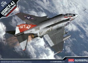 ACADEMY 12556 - 1:72 USMC F-4J VMFA-232 Red Devils