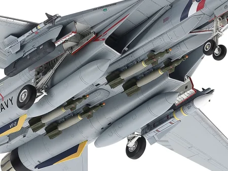 Tamiya-60795-Grumman-F-14D-Tomcat (15).jpg