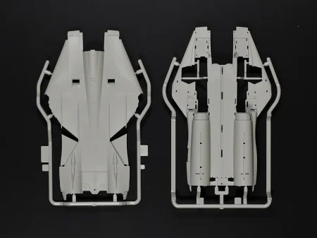 Tamiya-60795-Grumman-F-14D-Tomcat (21).jpg