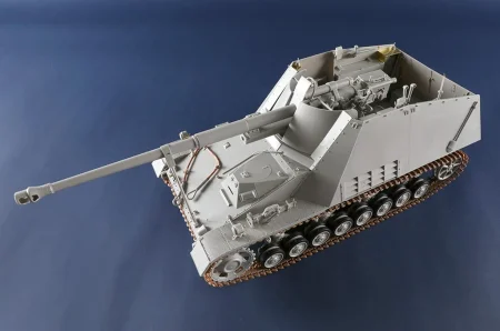 Trumpeter-00954-Nashorn (13).jpg