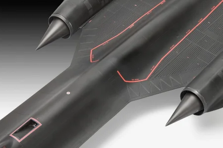 Revell-03751-Lockheed-SR-71-B-Blackbird (2).jpg