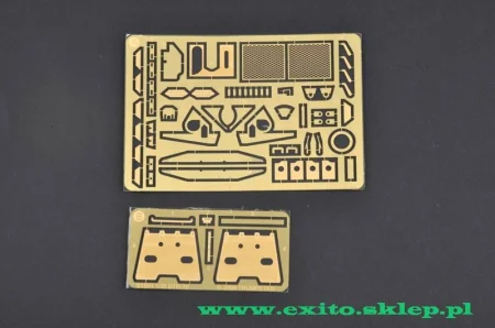 7-1211301KU3160.jpg