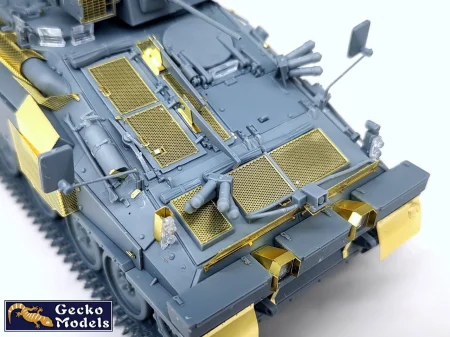 Gecko-35GM0057- FV103-Spartan-APC-with-Odin-Turret (10).jpg
