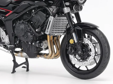 Tamiya-14144-Honda-CB1000F (3).jpg