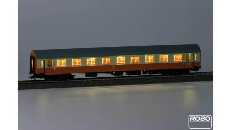 200111-staedteexpress-yb-70-bautzen-zestaw-8-wagonow-stacja-berlin-lichtenberg-nowa-plytka-oswietleniowa-robo-20 (1).jpg
