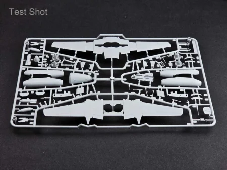 Arma-Hobby-70084-Messerschmitt-Me 262 (14).jpg