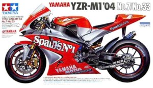 TAMIYA 14100 - 1:12 Yamaha YZR-M1 04 No.7/No.33