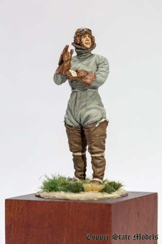 Go to product COPPER STATE MODELS CSM F32002 - 1:32 RFC Pilot