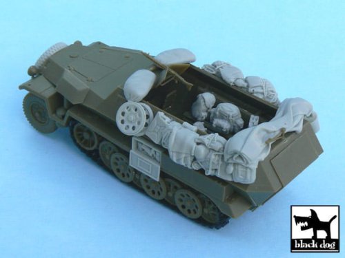 Go to product BLACK DOG T48055 - 1:48 Sd.Kfz. 251/1 Ausf C accessories set