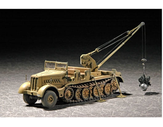 Go to product TRUMPETER 07253 - 1:72 Drehkran 6 t auf Zugkraftwagen 18t (Sd.Kfz.9/1 early)