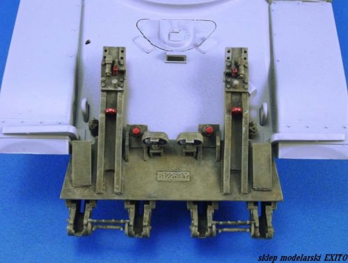 Go to product LEGEND LF1109 - 1:35 Magach 6B Instructor chair / KMT adapter set