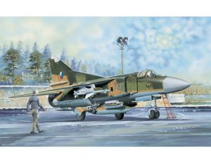 TRUMPETER 03209 - 1:32 MIG-23MF Flogger-B