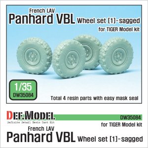 DEF MODEL DW35084 - 1:35 French Panhard VBL Sagged Wheel set (1)