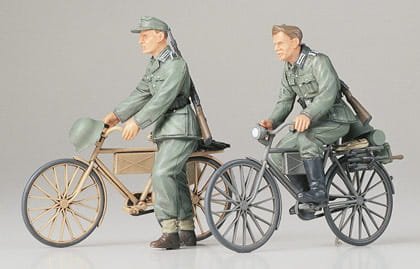 Go to product TAMIYA 35240 - 1:35 German Soldiers with Bicycles