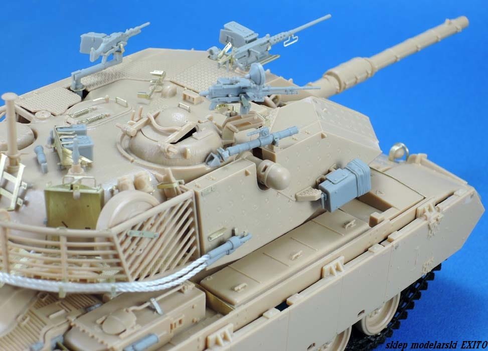 LF1324-4.jpg
