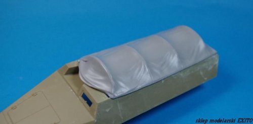 Go to product PANZERART 35253 - 1:35 Canvas cover for Sd.Kfz 251 D