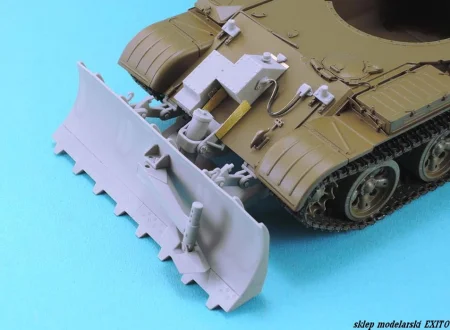 LF1313.jpg